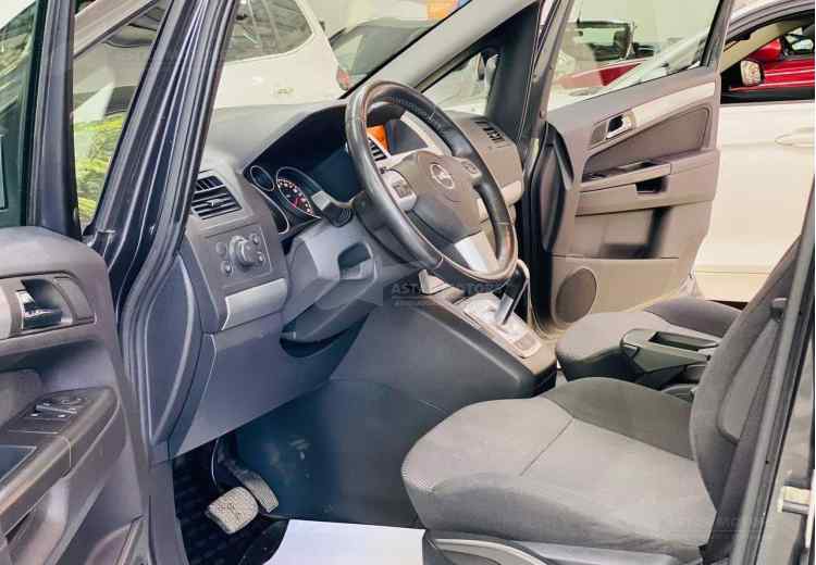 Opel Zafira B Рестайлинг