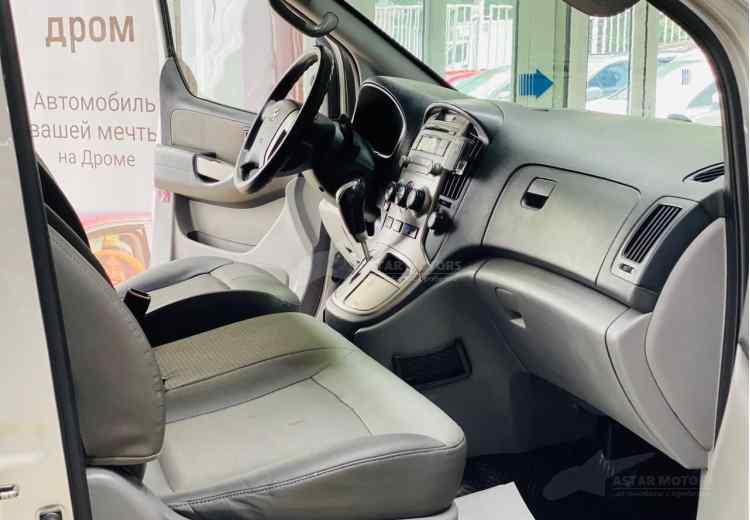 Hyundai Grand Starex I