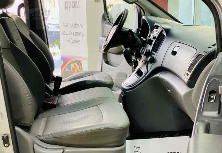 Hyundai Grand Starex I