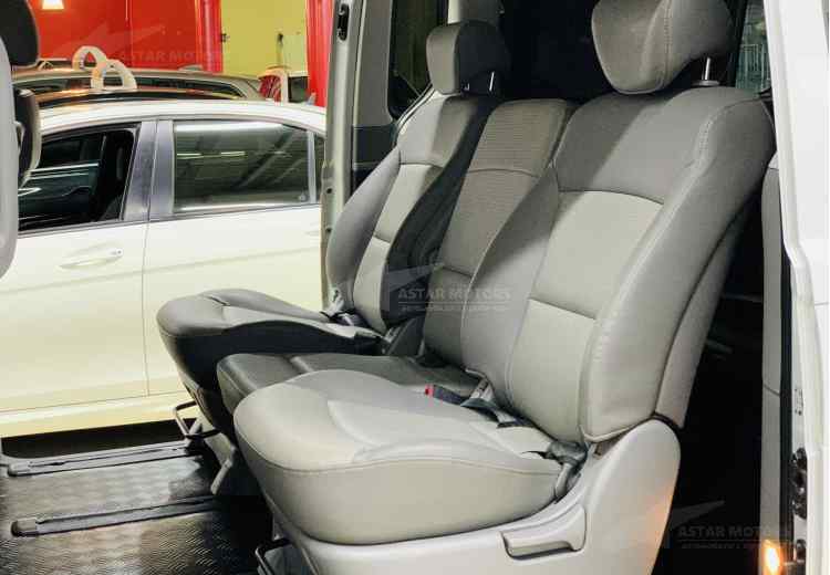 Hyundai Grand Starex I