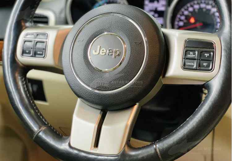 Jeep Grand Cherokee IV (WK2)
