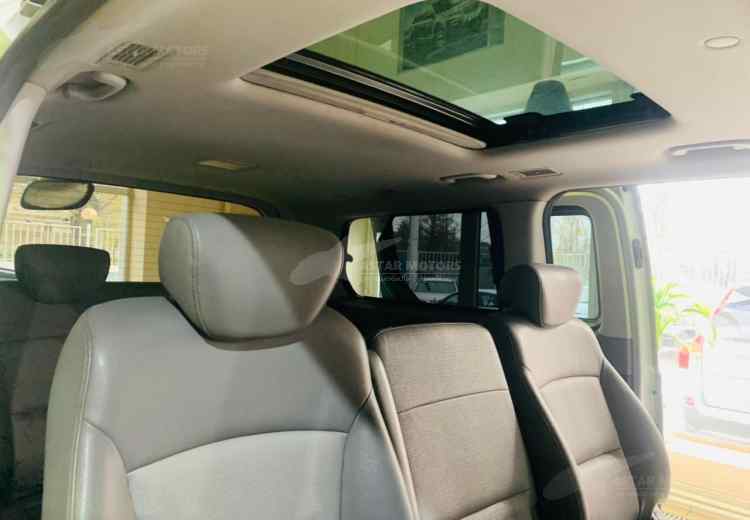 Hyundai Grand Starex I