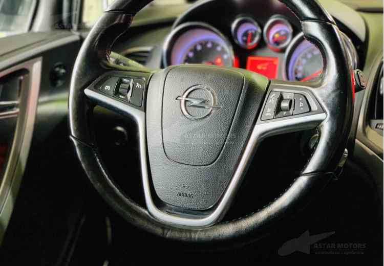 Opel Astra J Рестайлинг