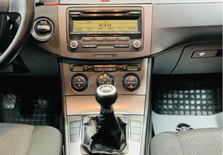 Volkswagen Passat B6