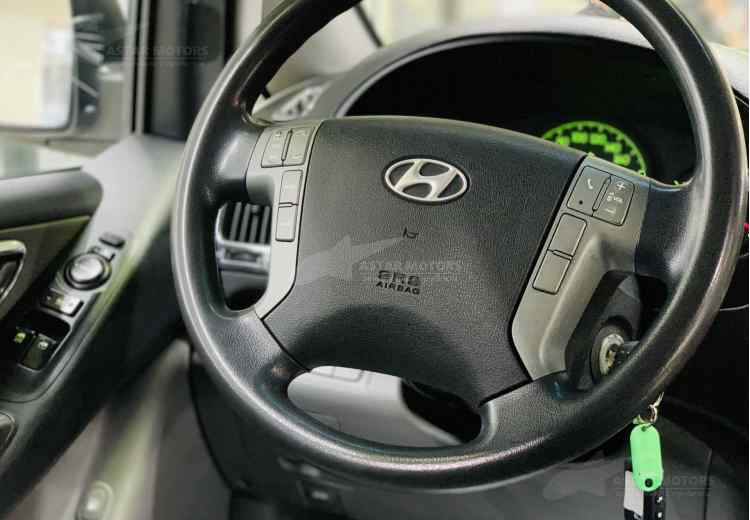 Hyundai Grand Starex I