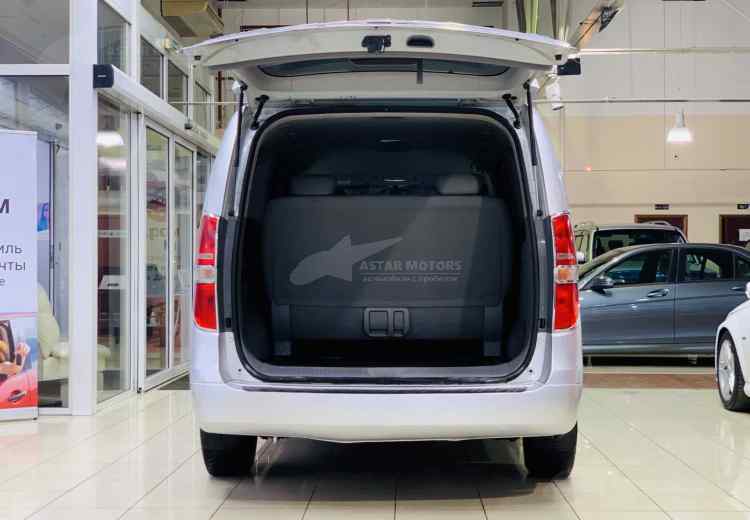 Hyundai Grand Starex I