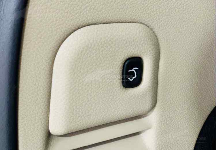 Jeep Grand Cherokee IV (WK2)