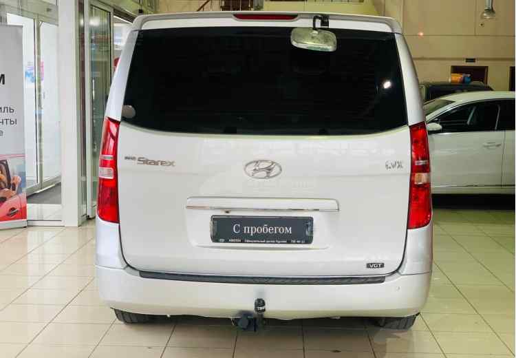 Hyundai Grand Starex I