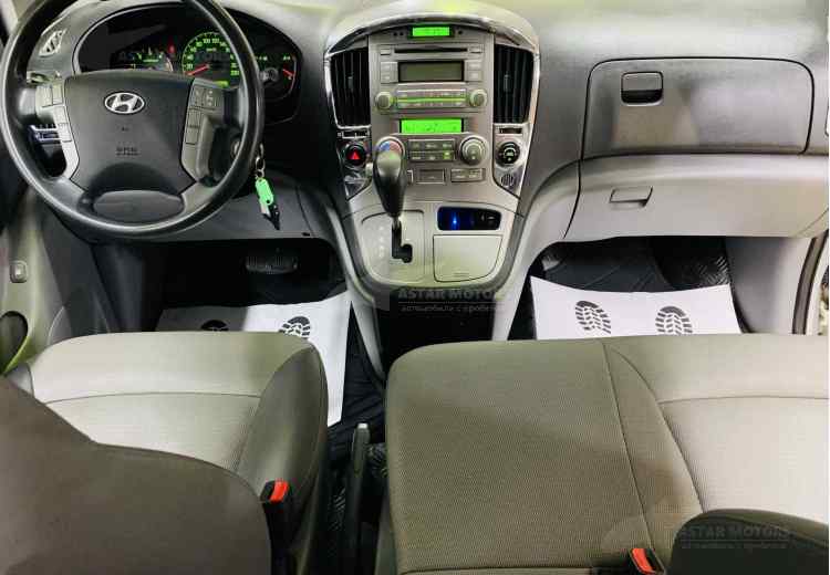 Hyundai Grand Starex I