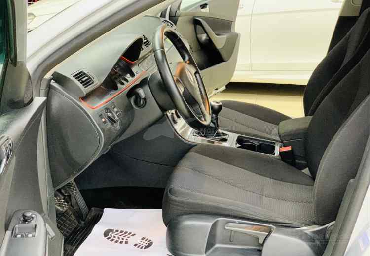 Volkswagen Passat B6