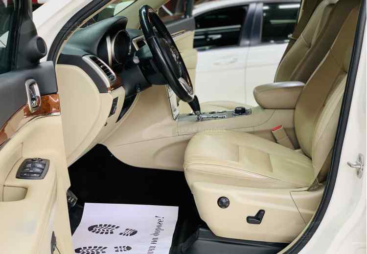 Jeep Grand Cherokee IV (WK2)