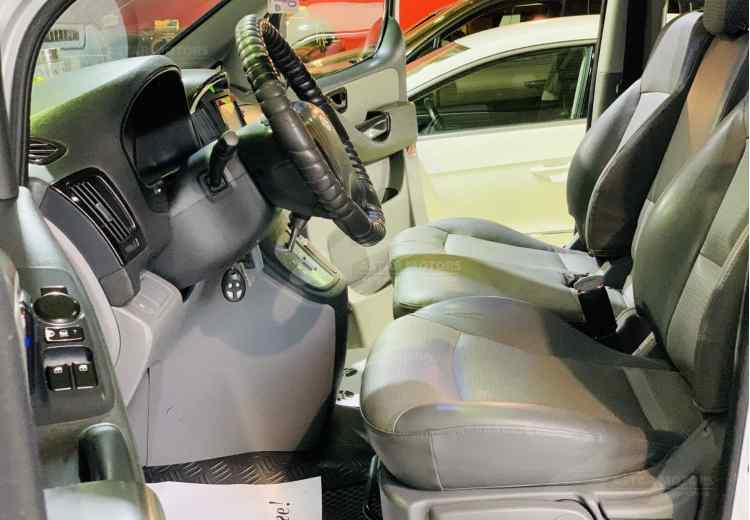 Hyundai Grand Starex I