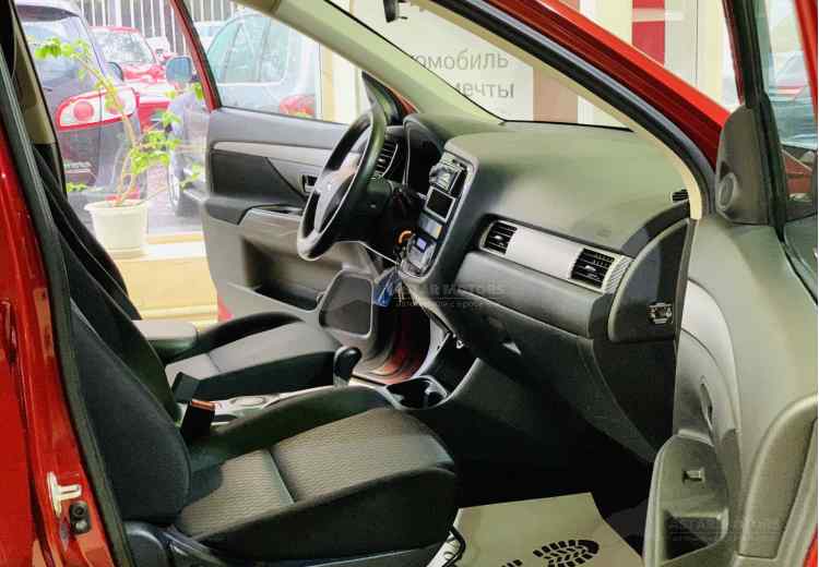 Mitsubishi Outlander III Рестайлинг