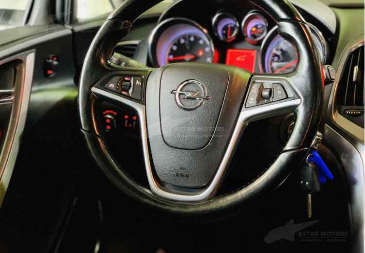 Opel Astra J Рестайлинг