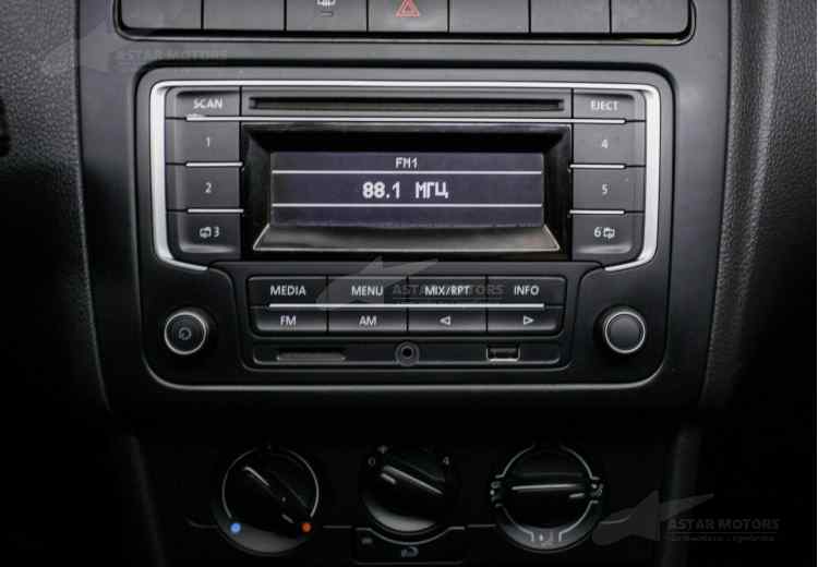 Volkswagen Polo V Рестайлинг