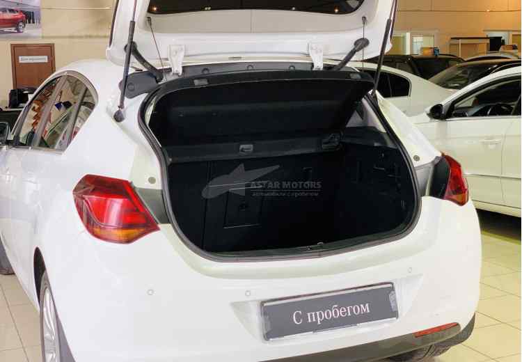 Opel Astra J Рестайлинг