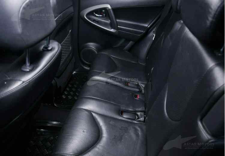 Toyota RAV4 III (XA30)