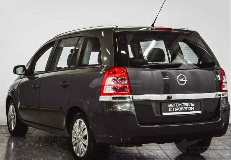 Opel Zafira B Рестайлинг