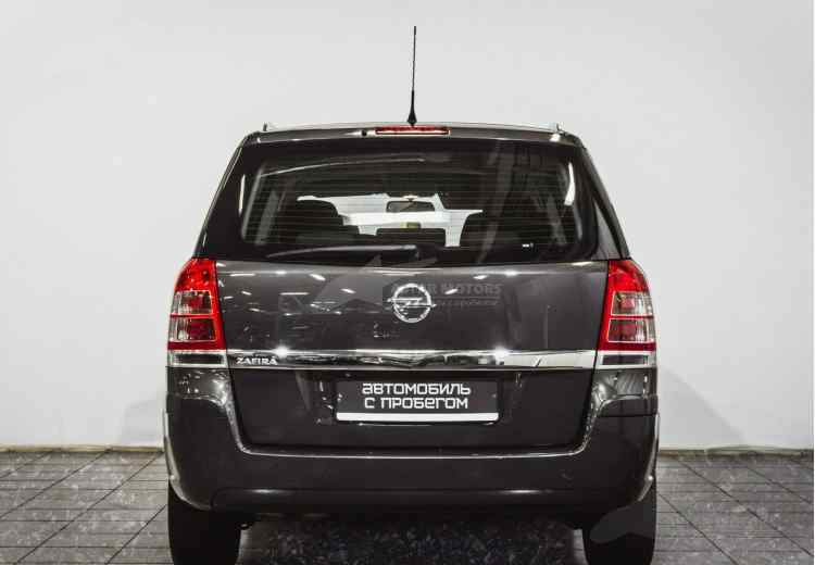 Opel Zafira B Рестайлинг