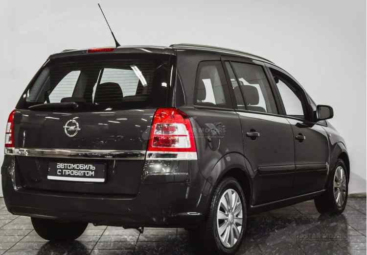 Opel Zafira B Рестайлинг