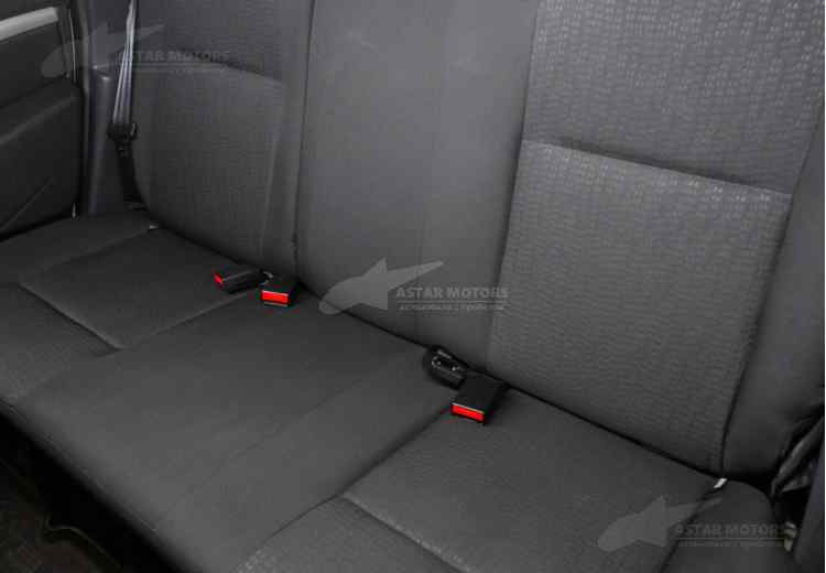 Nissan Terrano III (D10)