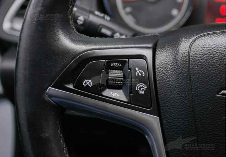 Opel Astra J Рестайлинг