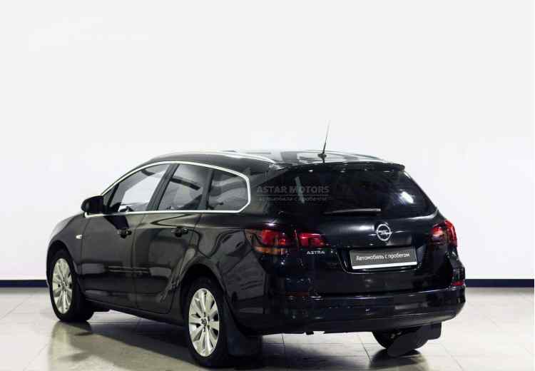 Opel Astra J Рестайлинг