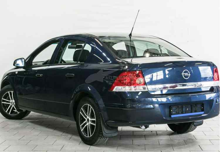 Opel Astra J