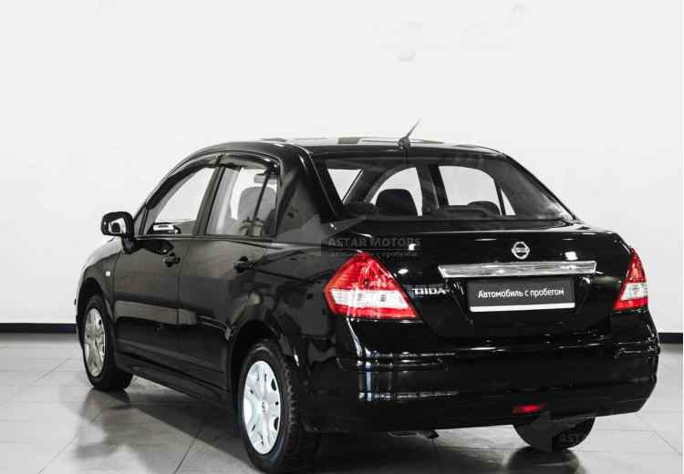 Nissan Tiida I Рестайлинг