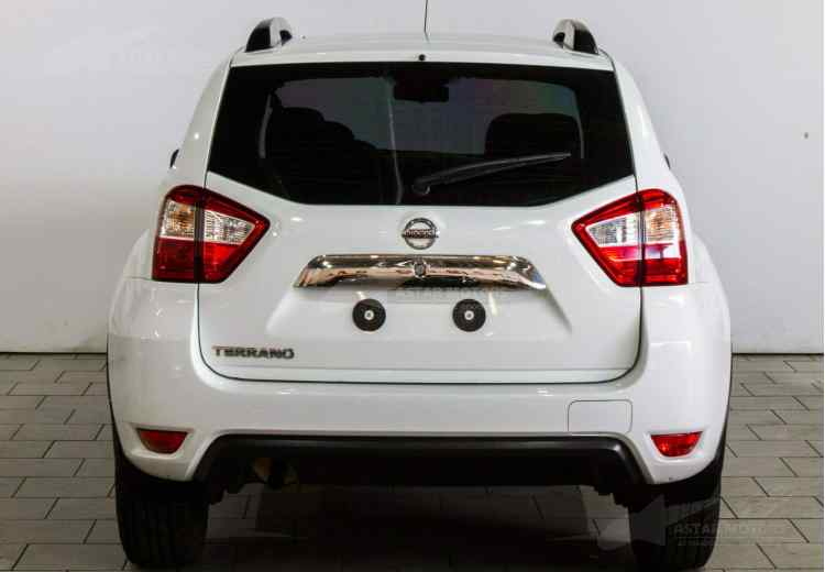 Nissan Terrano III (D10)