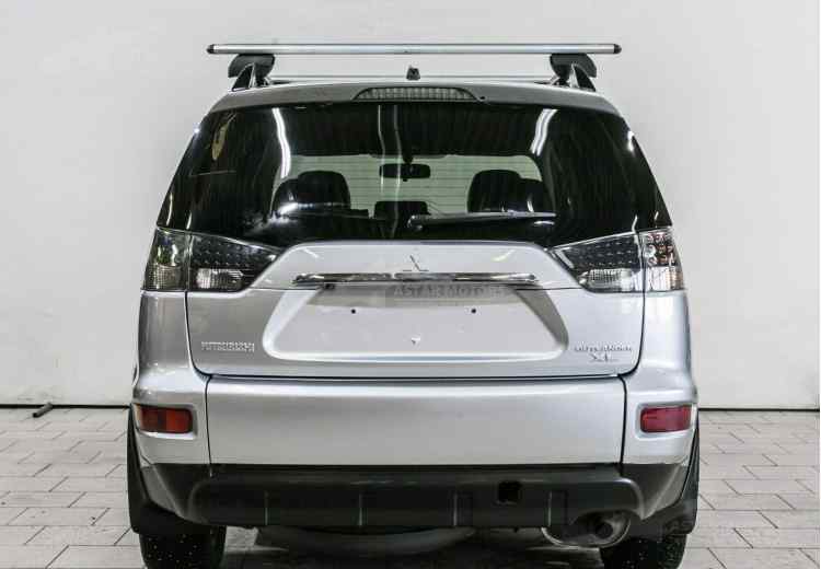 Mitsubishi Outlander II Рестайлинг