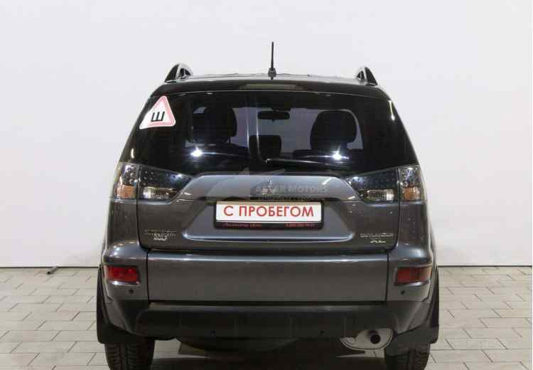 Mitsubishi Outlander III