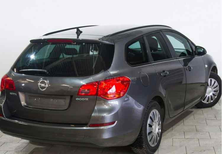 Opel Astra J