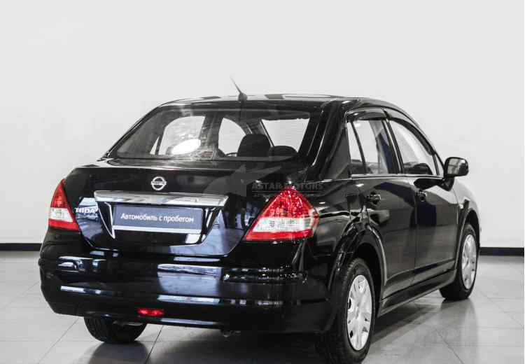 Nissan Tiida I Рестайлинг