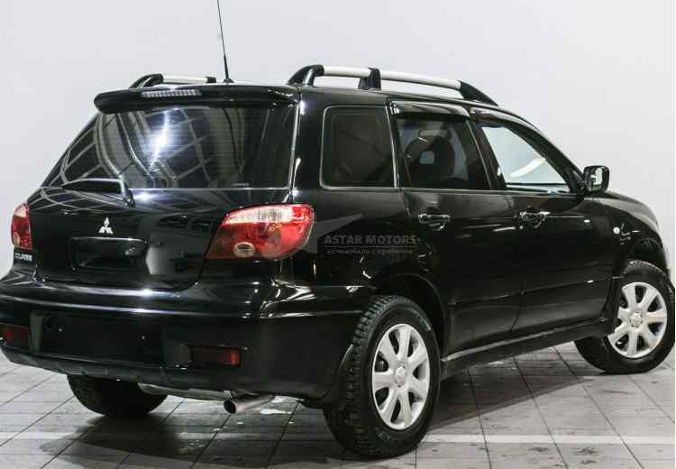 Mitsubishi Outlander II