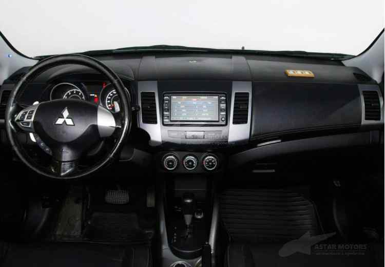 Mitsubishi Outlander II Рестайлинг