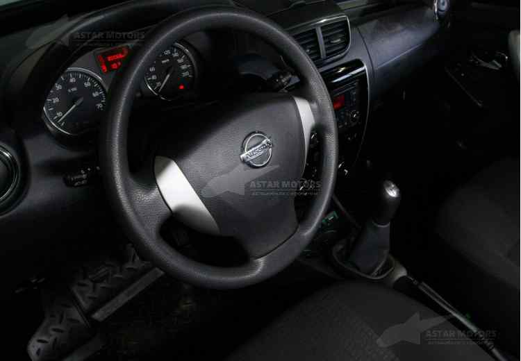 Nissan Terrano III (D10)