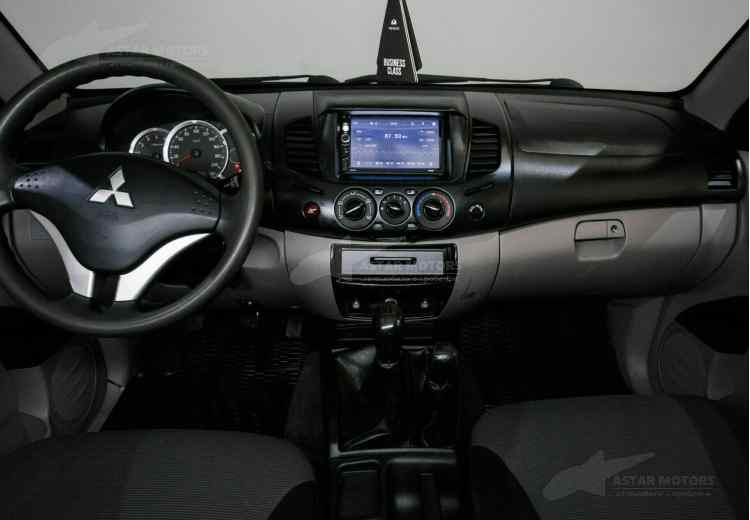 Mitsubishi L200 IV