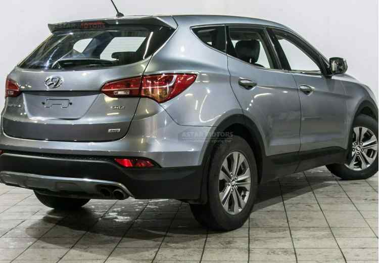 Hyundai Santa Fe III