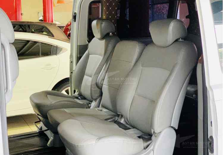 Hyundai Grand Starex I