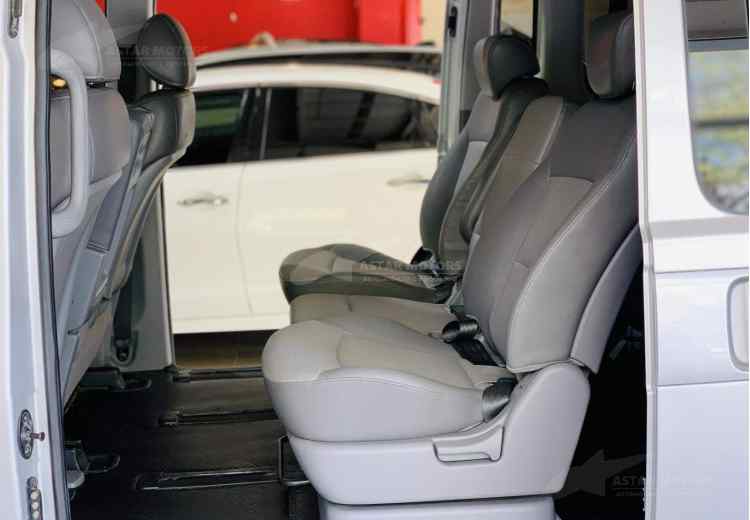 Hyundai Grand Starex I