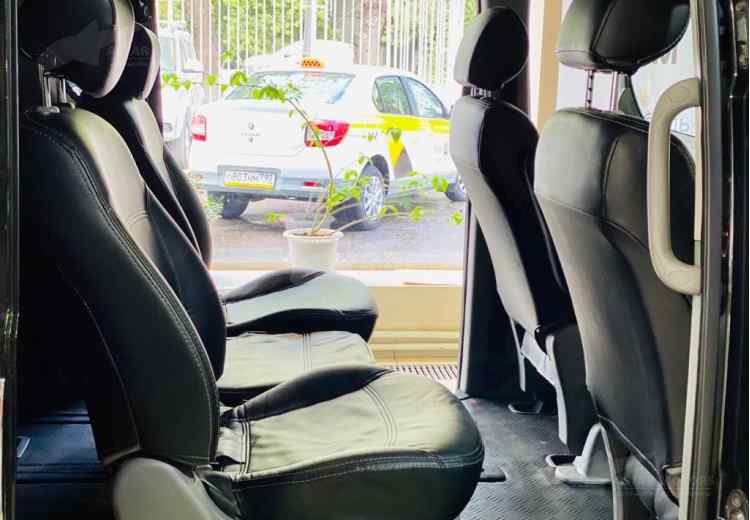 Hyundai Grand Starex I