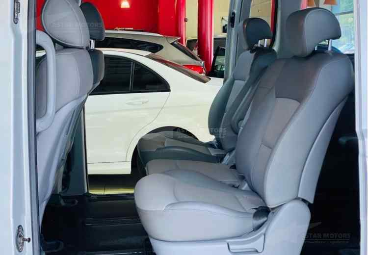 Hyundai Grand Starex I