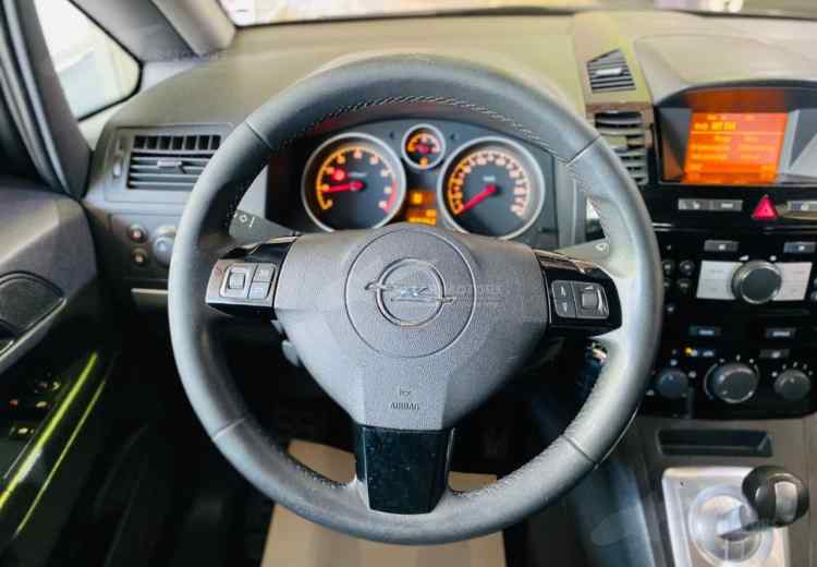 Opel Zafira B Рестайлинг