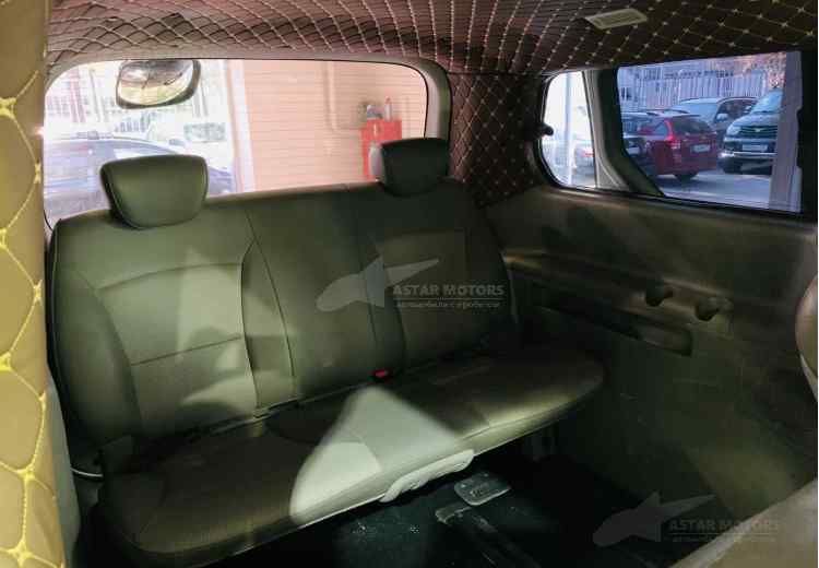 Hyundai Grand Starex I