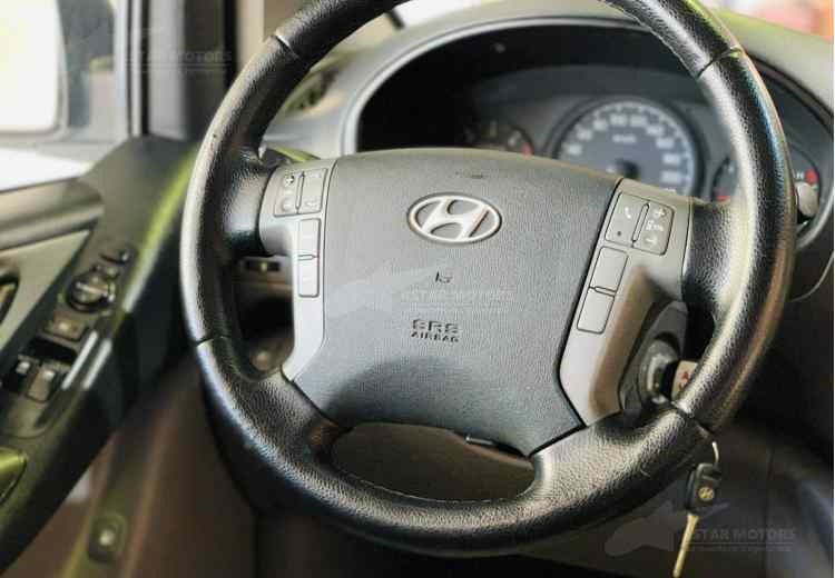 Hyundai Grand Starex I