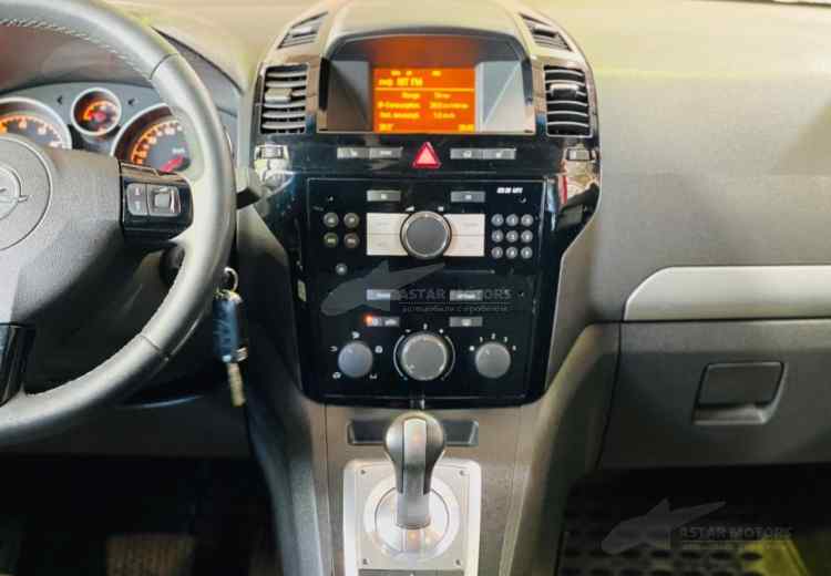 Opel Zafira B Рестайлинг