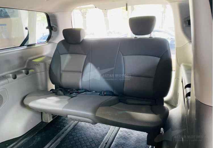 Hyundai Grand Starex I