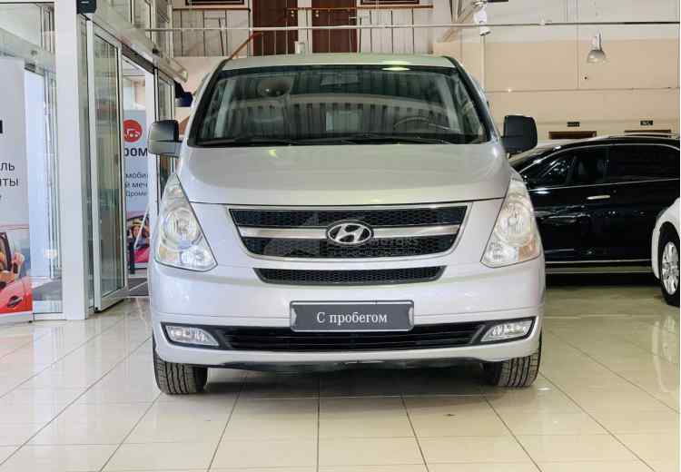 Hyundai Grand Starex I