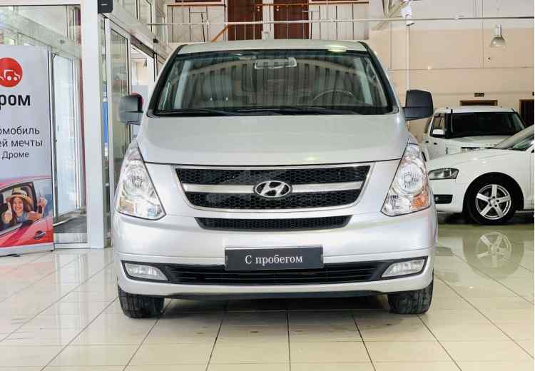 Hyundai Grand Starex I
